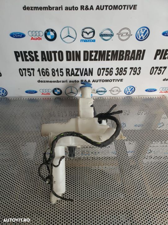 Bidonas Lichid Parbriz VW Passat B6 An 2005/2010 Livram Oriunde - 1