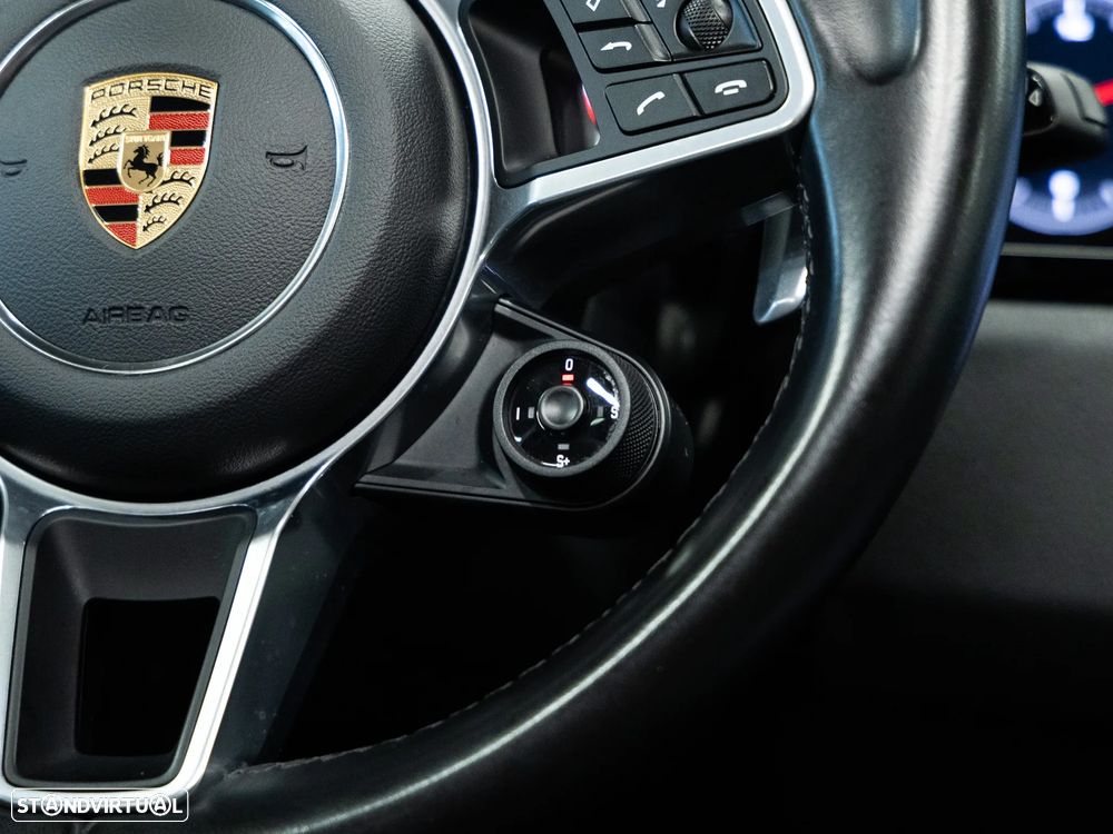 Porsche Cayenne Platinum Edition - 13