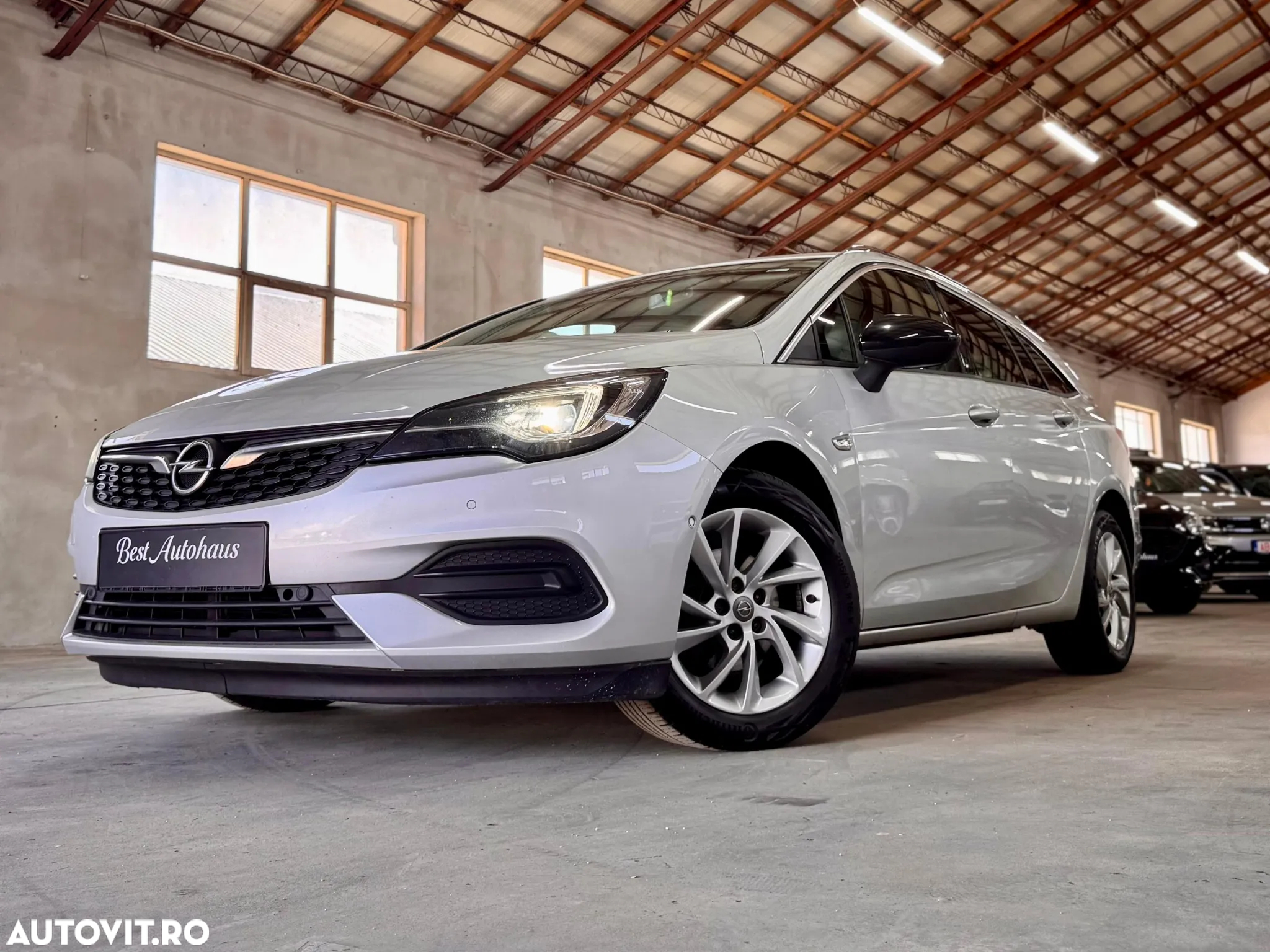 Opel Astra 1.5 D Start/Stop Sports Tourer Automatik Elegance - 2
