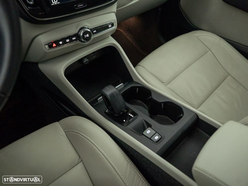 Volvo XC 40 1.5 T4 PHEV Inscription Expression - 28