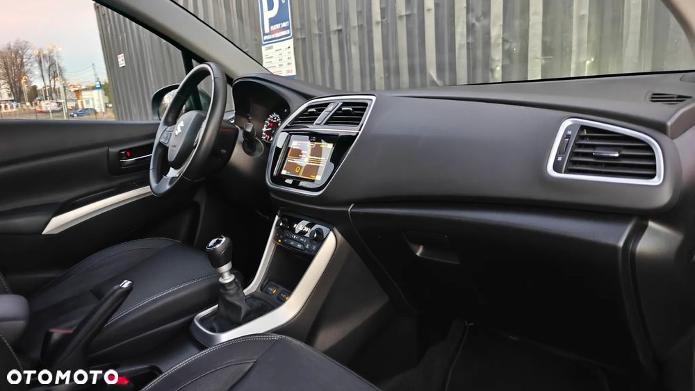 Suzuki SX4 S-Cross 1.4 Boosterjet Allgrip Comfort+ - 33