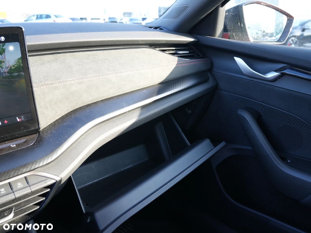 Skoda Octavia 2.0 TSI RS DSG - 30