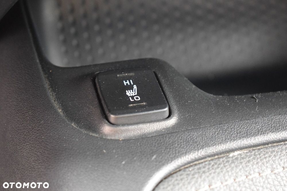 Toyota Corolla 2.0 Hybrid Comfort - 21