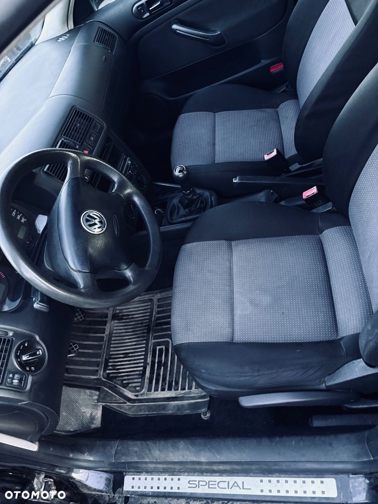 Volkswagen Golf 1.9 TDI 4Mot - 11