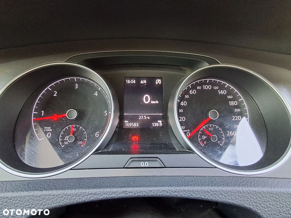 Volkswagen Golf 2.0 BlueTDI Highline - 39