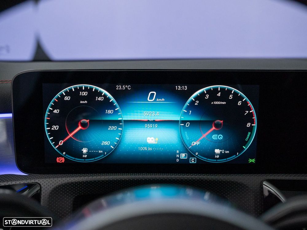Mercedes-Benz CLA 250 e Shooting Brake AMG Line - 18