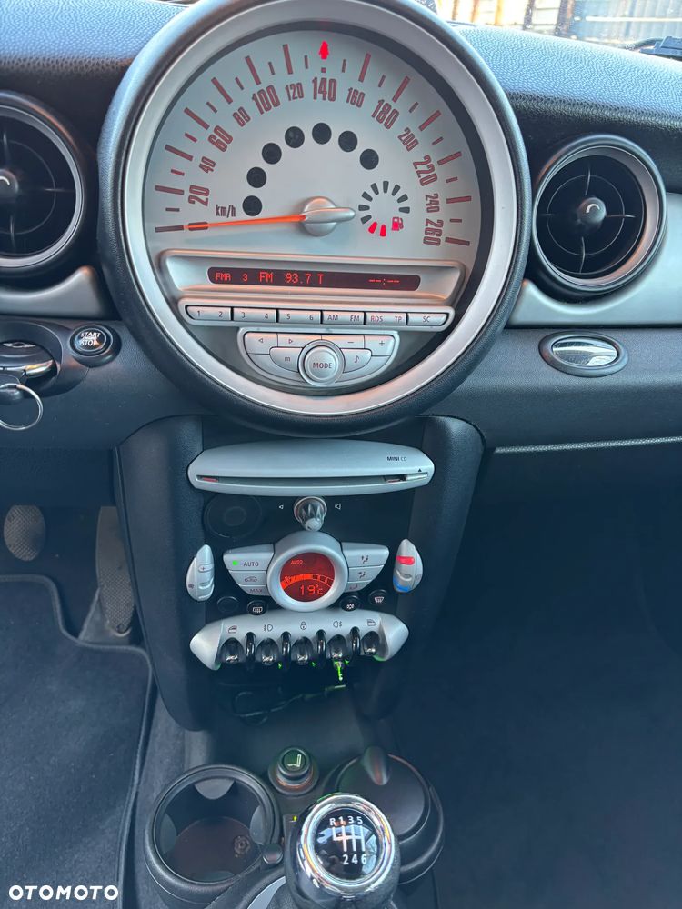 MINI ONE Standard - 11