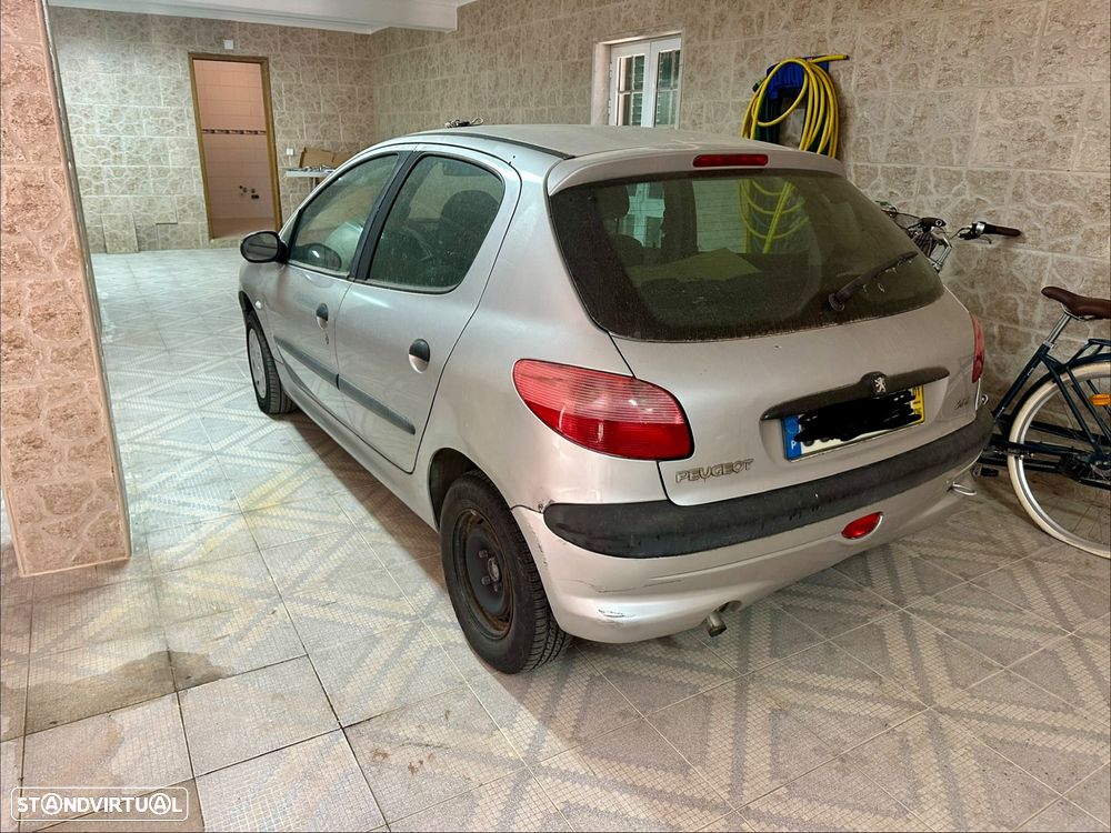 Peugeot 206 1.1 XT - 2