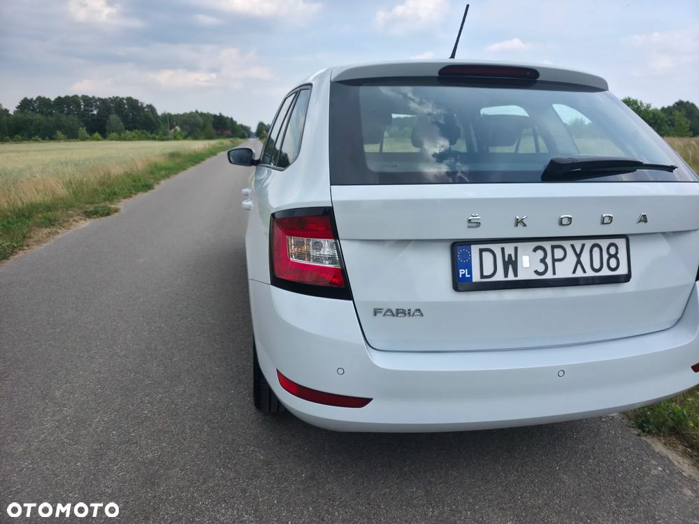 Skoda Fabia 1.0 TSI Ambition Plus - 6