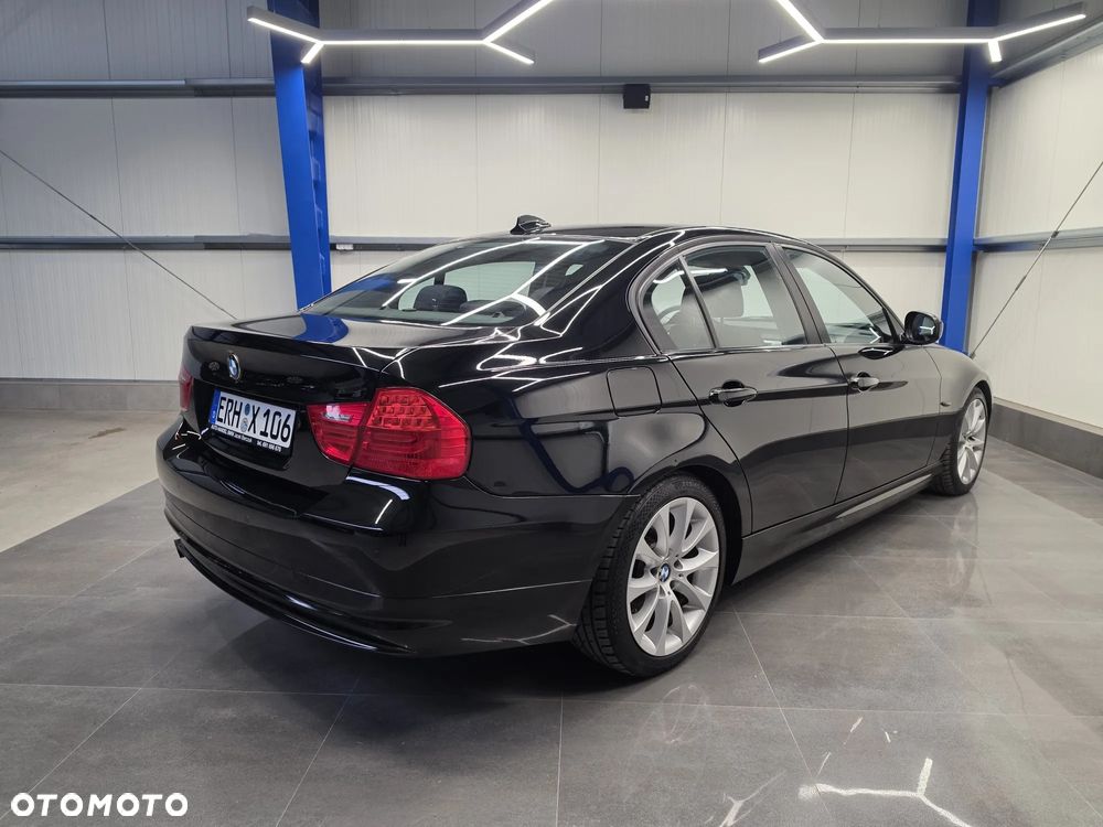 BMW Seria 3 318i Edition Exclusive - 15