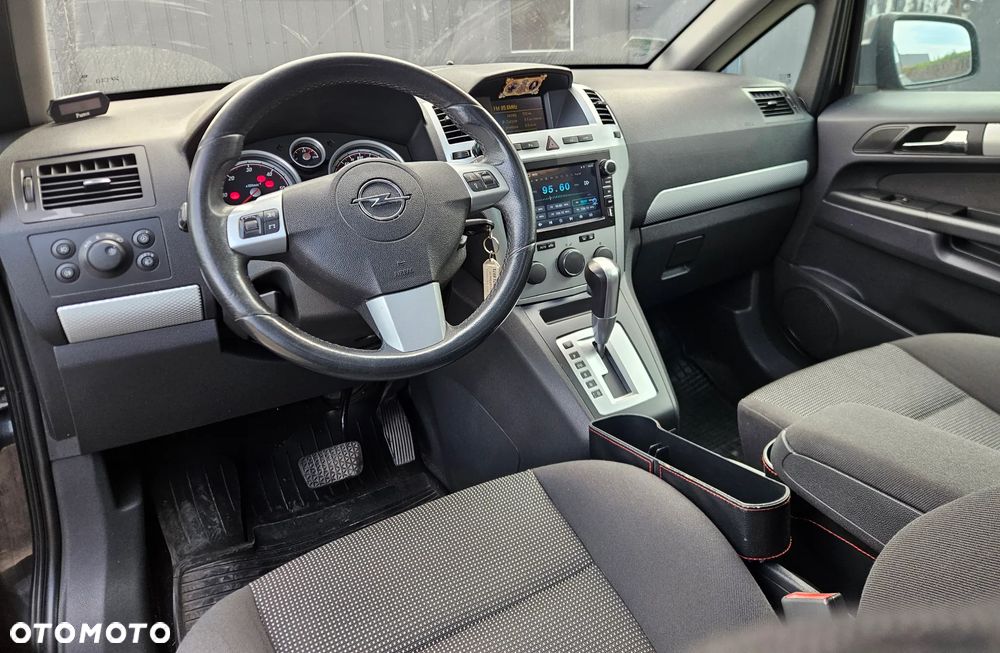 Opel Zafira - 7