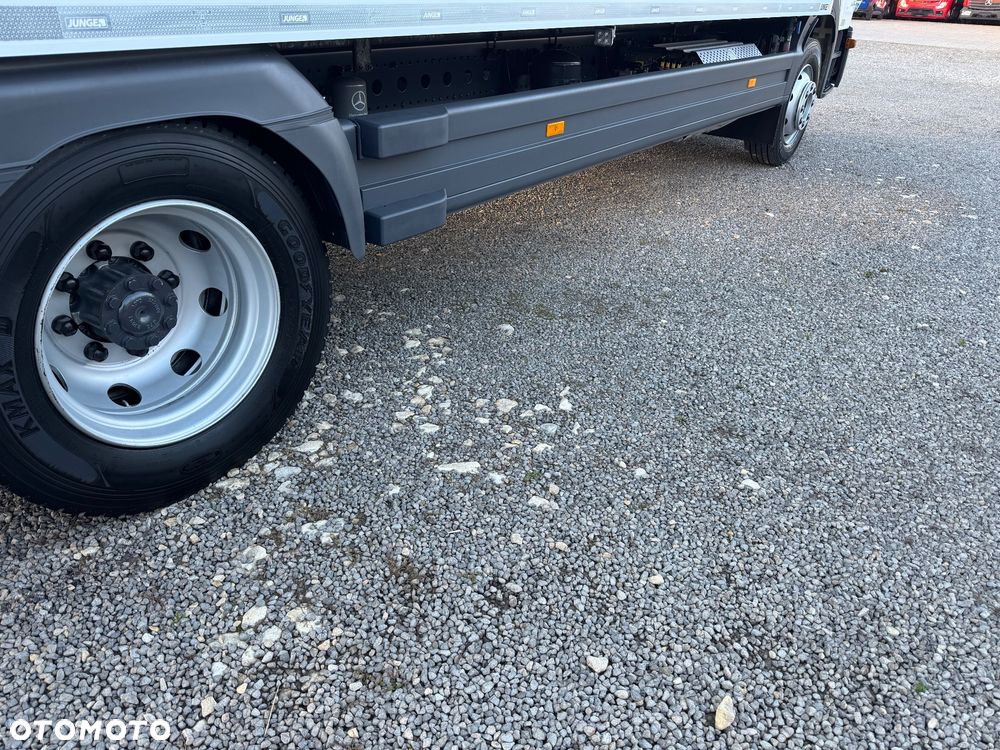 Mercedes-Benz ATEGO - 26