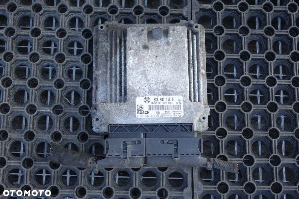 STEROWNIK SILNIKA   KOMPUTER ECU VW PASSAT B6 2.0 TFSI 3C0907115Q - 1