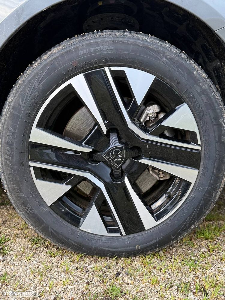 Peugeot e-208 Active - 23