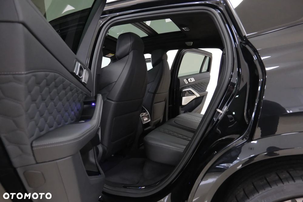 BMW X6M - 28