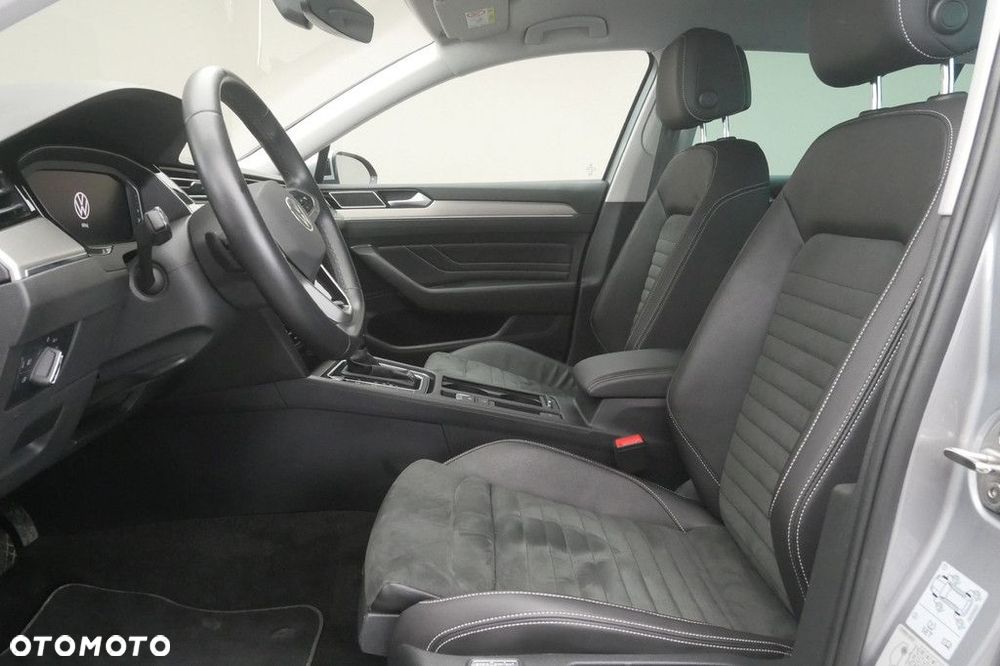 Volkswagen Passat Variant 2.0 TSI Elegance DSG - 12