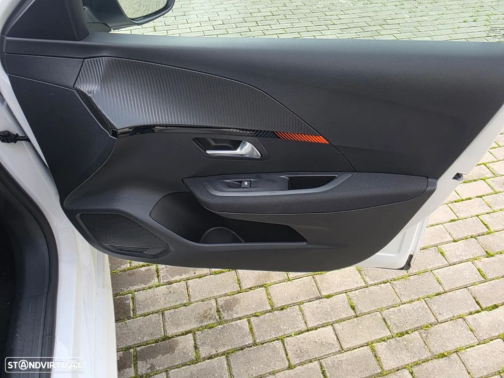 Peugeot e-208 Allure - 20