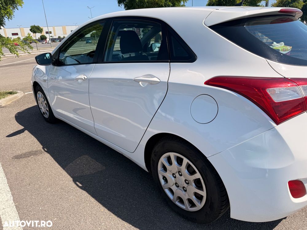 Hyundai i30 1.6 CRDI Comfort - 6