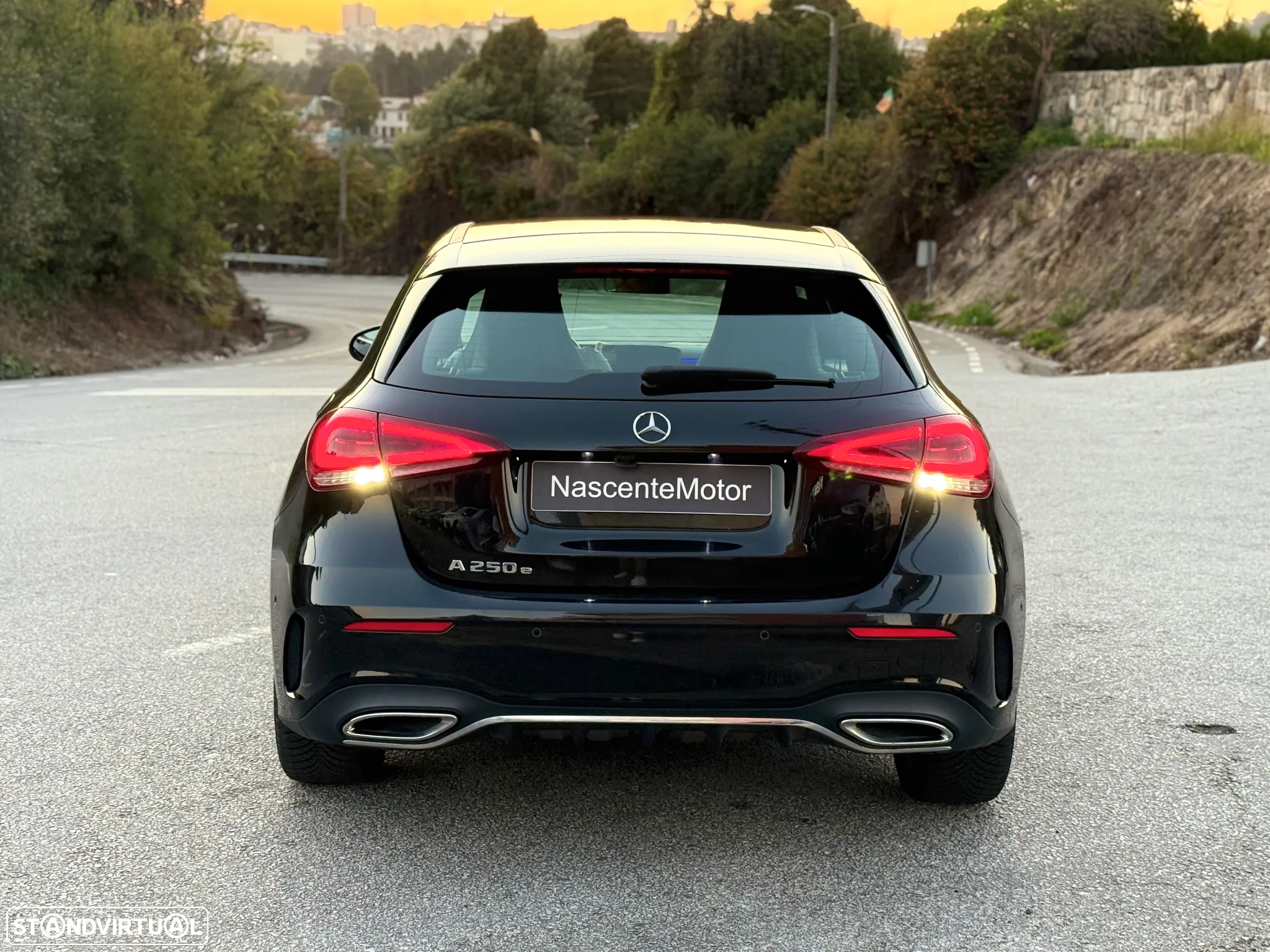 Mercedes-Benz A 250 e 8G-DCT AMG Line - 13