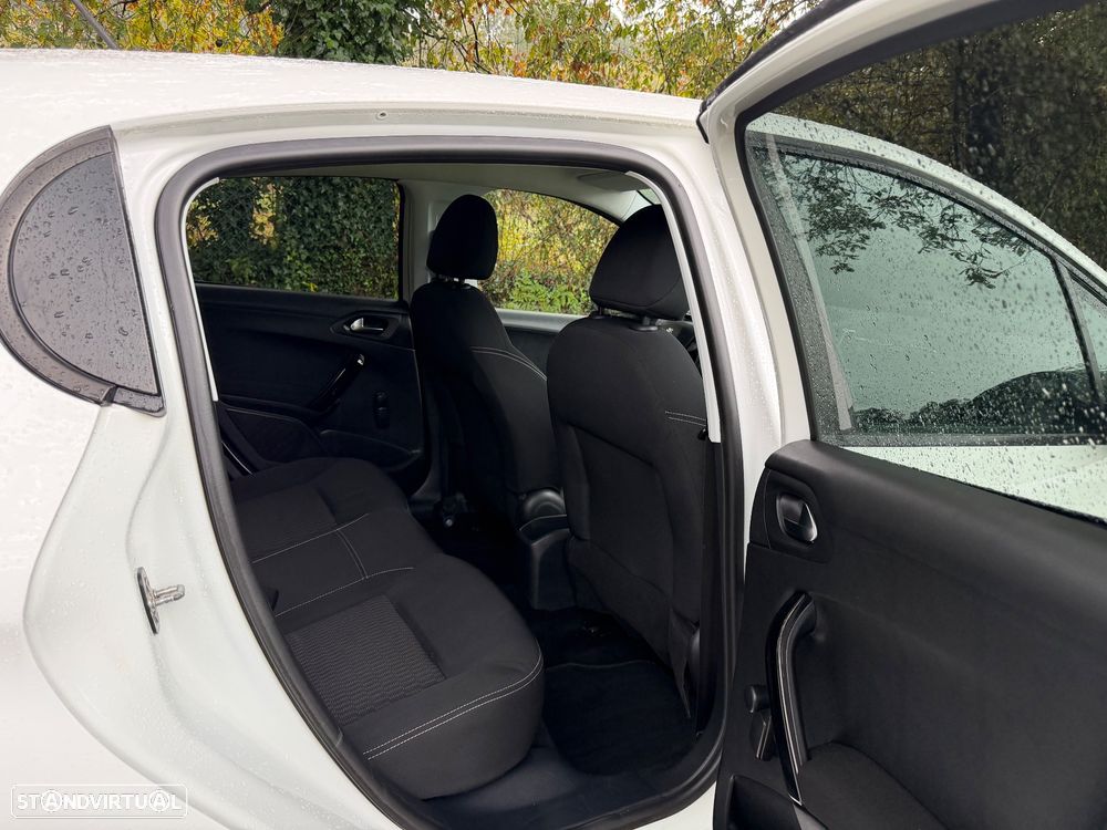 Peugeot 208 1.6 BlueHDi Active - 49