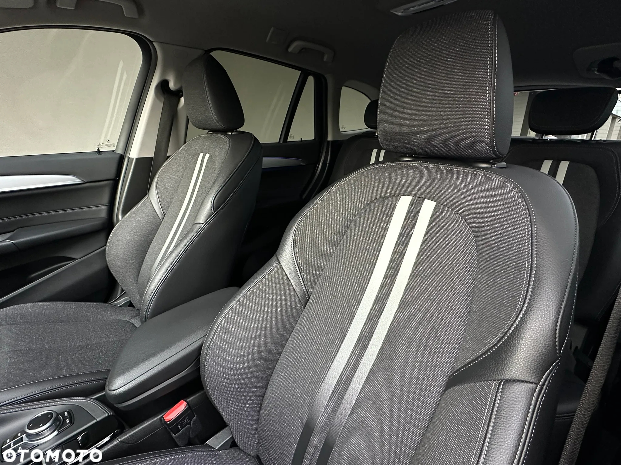 BMW X1 sDrive20i Sport Line - 23