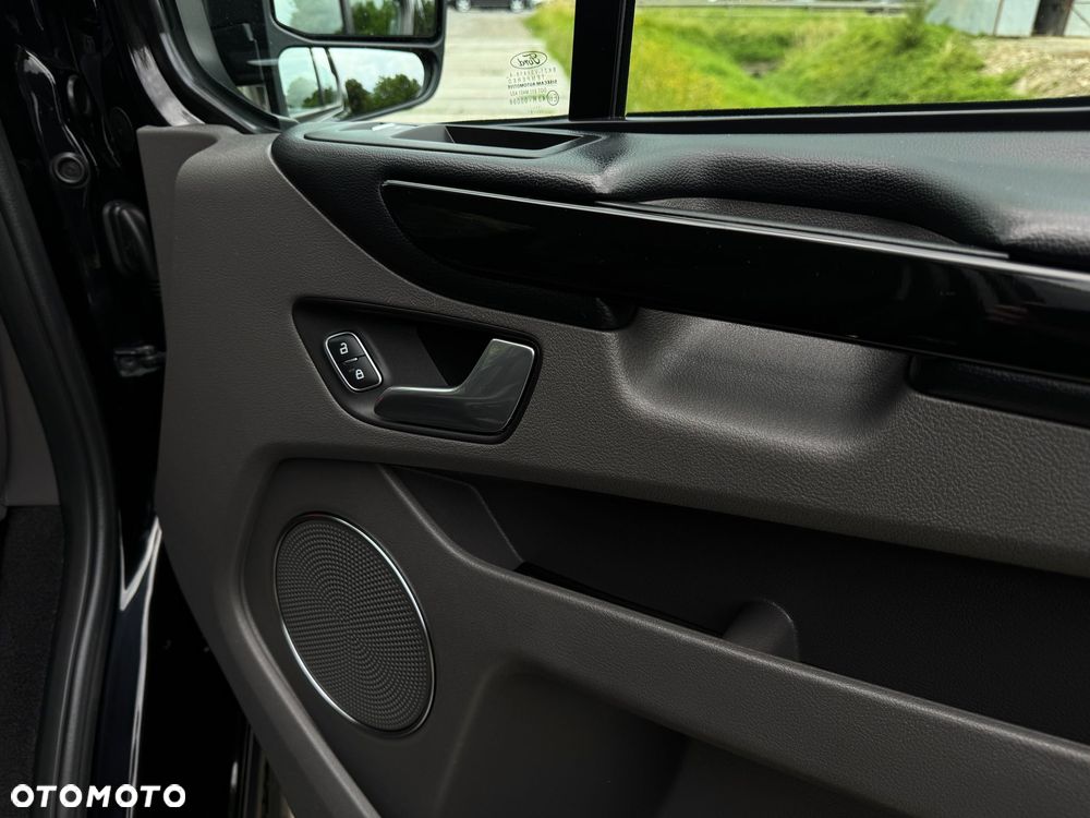 Ford Tourneo Custom 2.0 EcoBlue L2 Titanium - 15