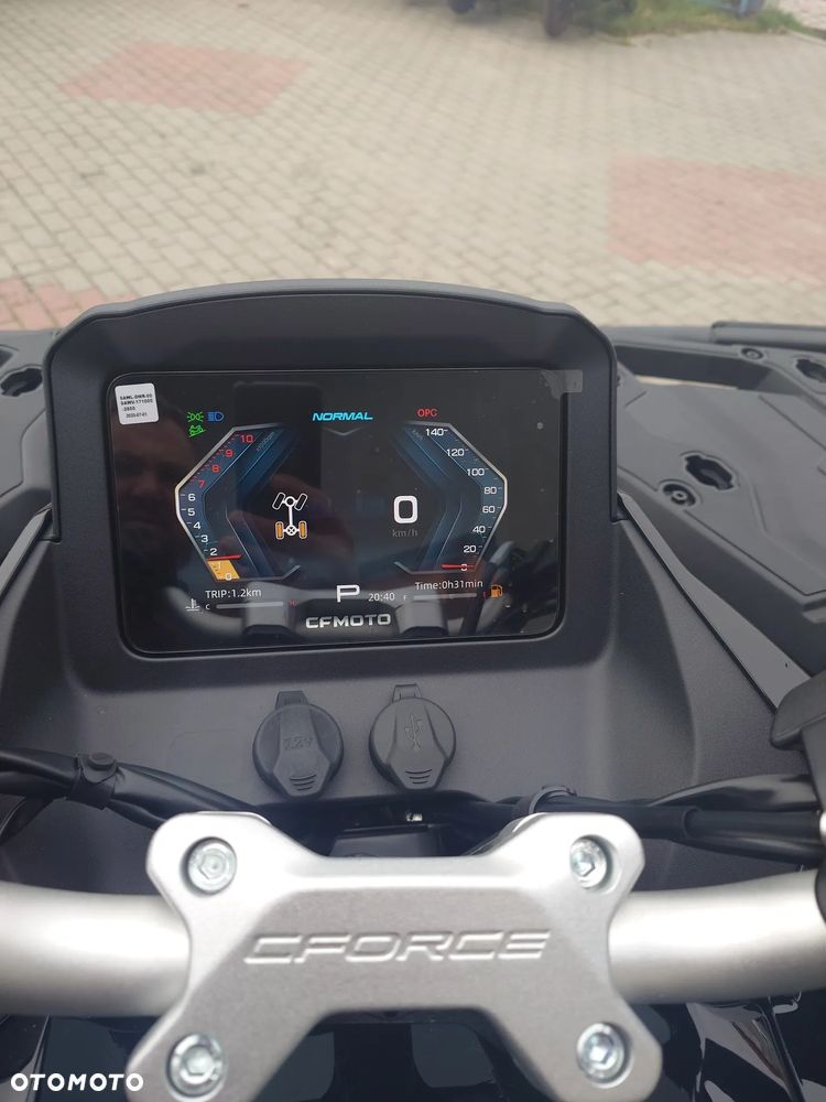 CFMoto 800MT Touring - 10