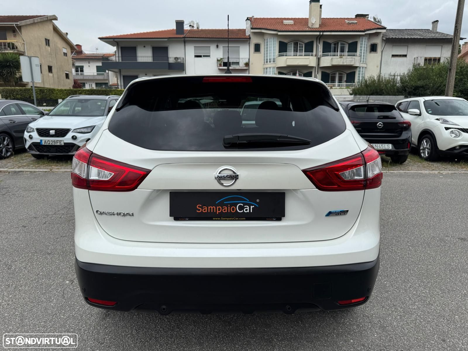 Nissan Qashqai 1.5 dCi N-Connecta - 12