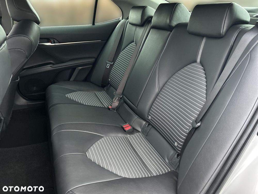 Toyota Camry 2.5 Hybrid Prestige CVT - 27