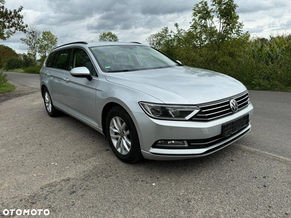 Volkswagen Passat Variant 2.0 TDI (BlueMotion Technology) Comfortline - 4
