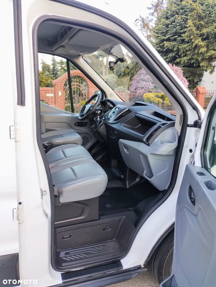 Ford Transit - 11