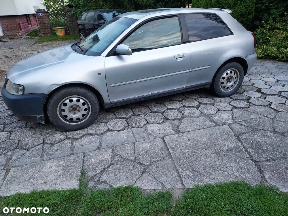 Audi A3 3-drzwiowe 1.9 TDI Ambiente - 2
