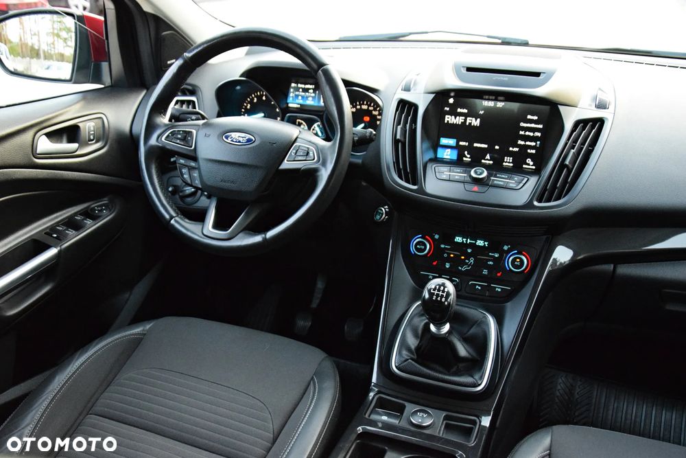 Ford Kuga - 34