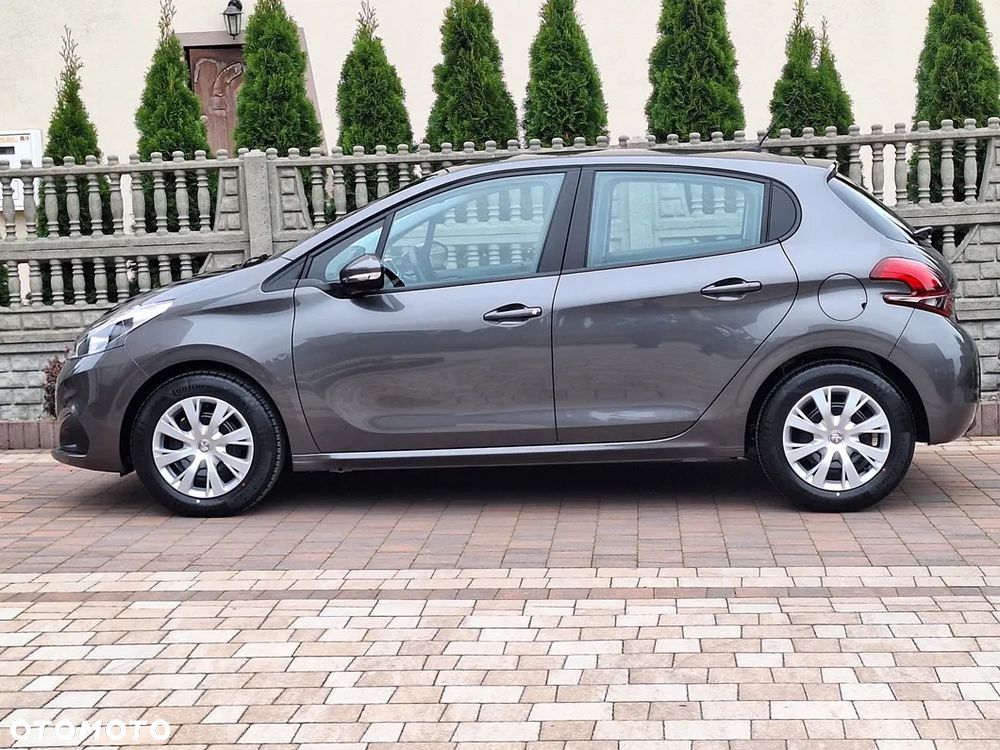 Peugeot 208 1.2 PureTech Allure - 23