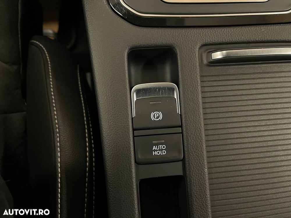 Volkswagen Passat 2.0 TDI SCR DSG Highline - 25