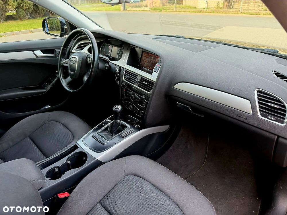 Audi A4 Limousine 2.0 TDI 115g DPF Attraction - 12
