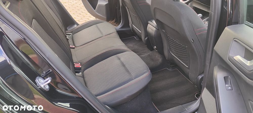 Ford Focus SW 1.5 EcoBlue S&S ST-LINE X - 15