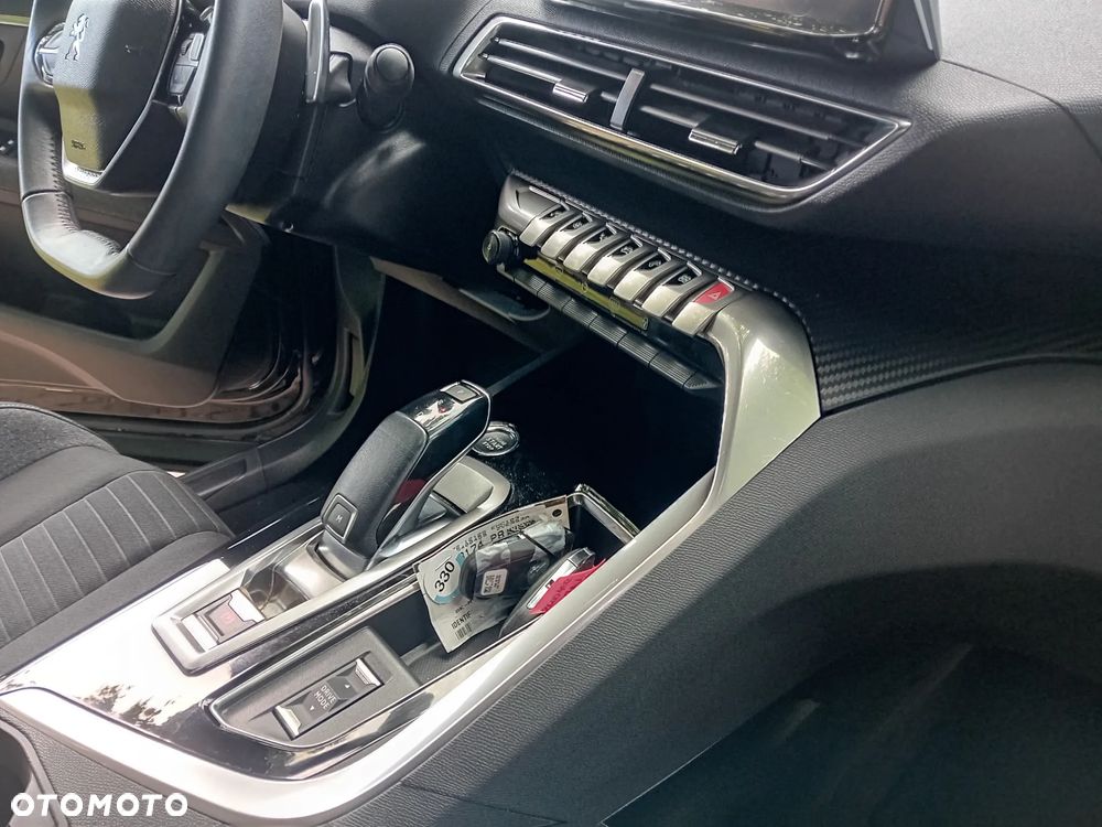 Peugeot 3008 - 20