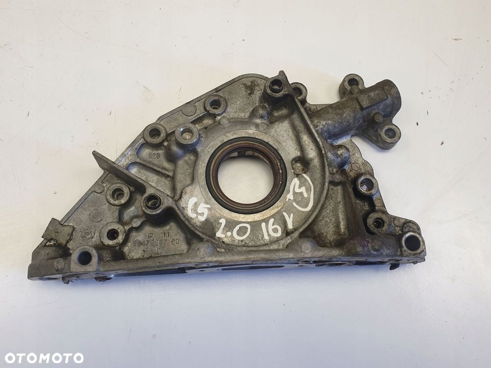 Citroen C5 2.0 16V POMPA OLEJU 9647898780 - 10