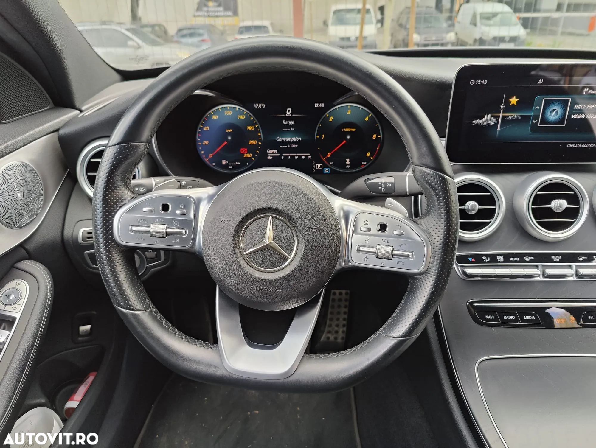 Mercedes-Benz C 300 d T 4Matic 9G-TRONIC AMG Line - 9