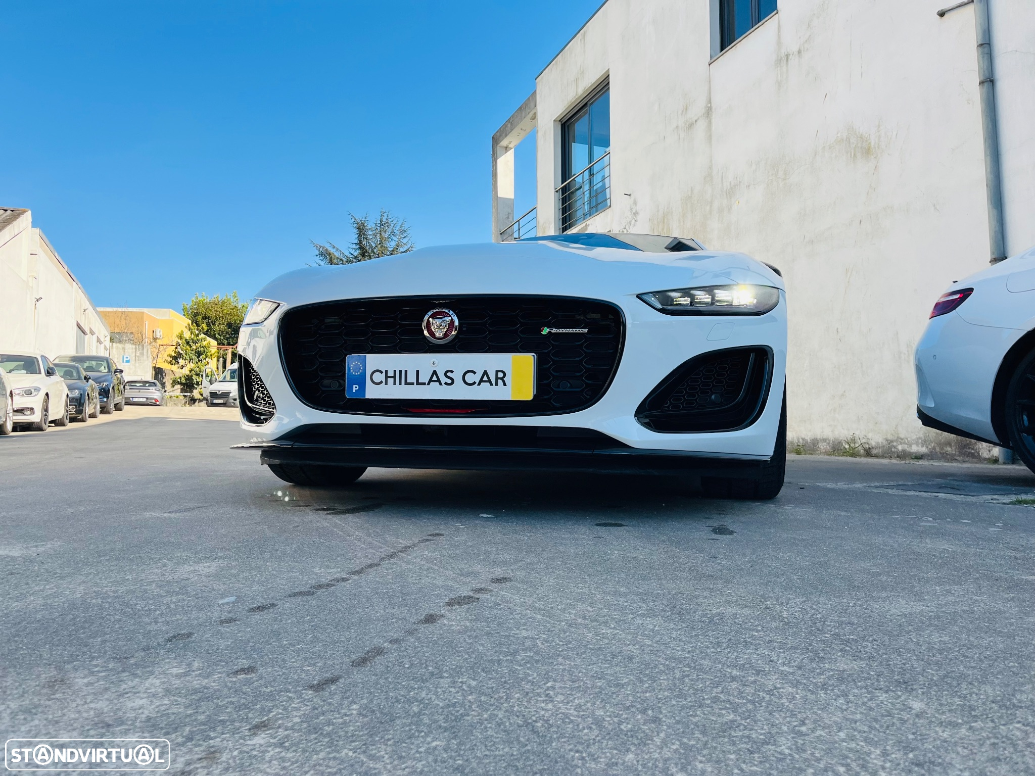 Jaguar F-Type 2.0 i4 R-Dynamic Black - 4