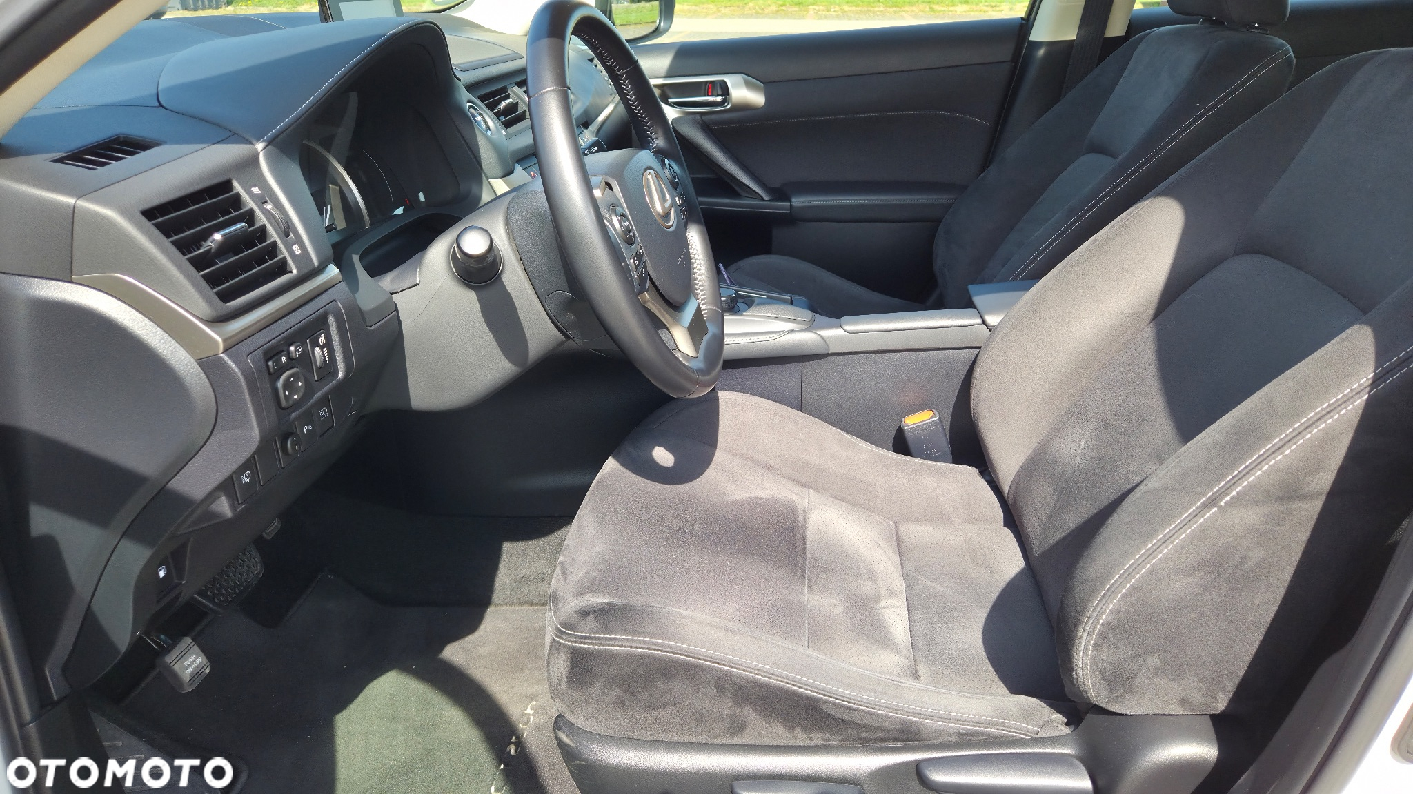 Lexus CT 200h Business Edition - 16