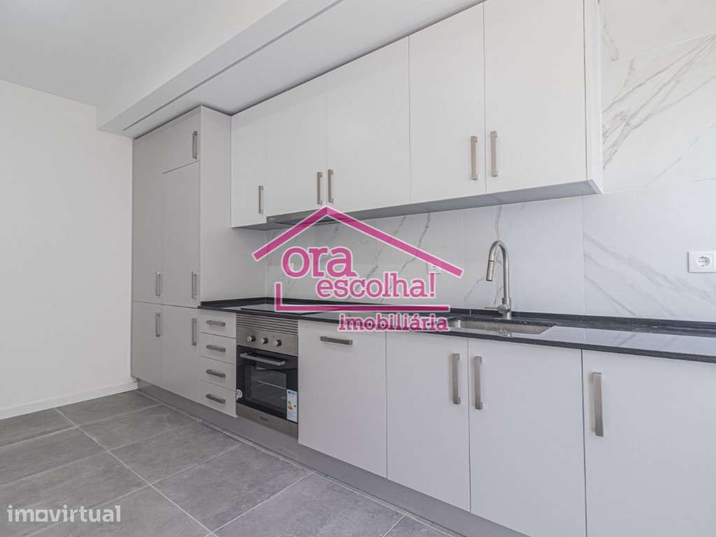 Apartamento T3, 1º andar em Remodelação Total, Paio Pires! - Grande imagem: 2/11