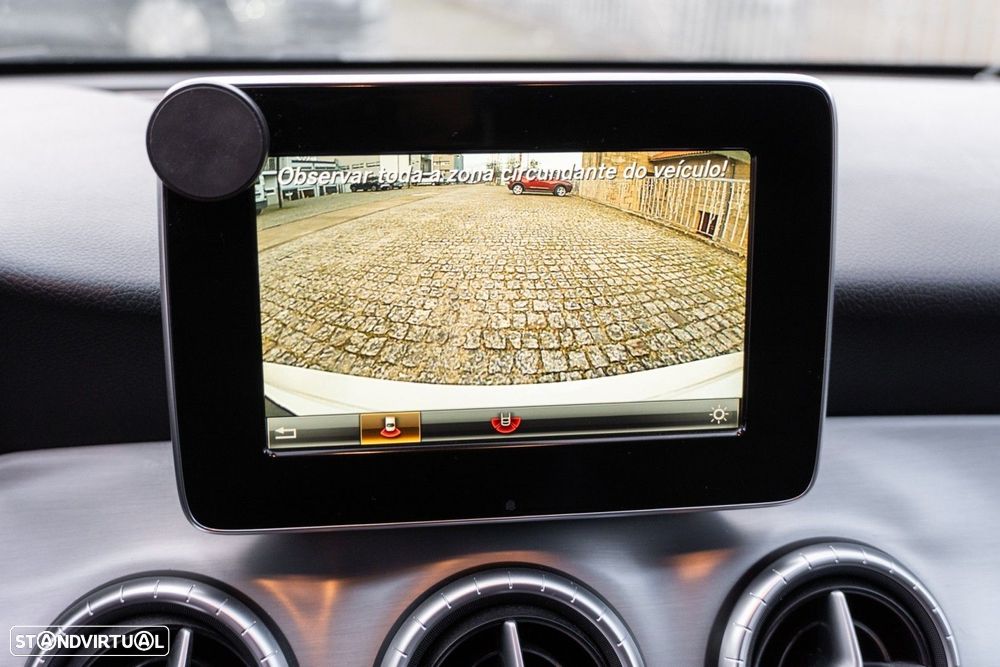 Mercedes-Benz CLA 180 d Shooting Brake AMG Line - 29