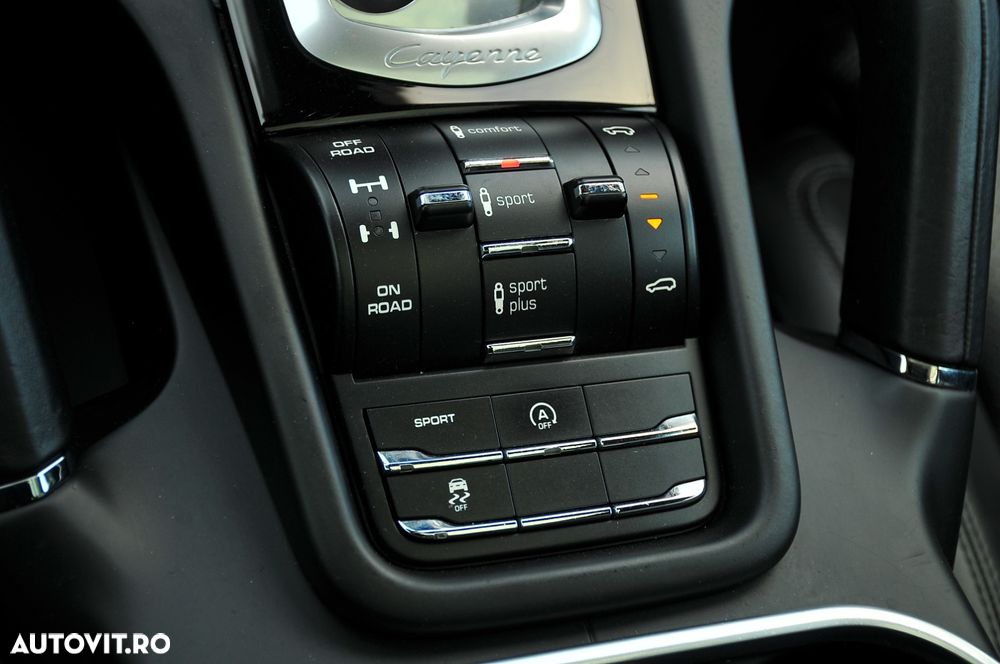 Porsche Cayenne Platinum Edition - 27