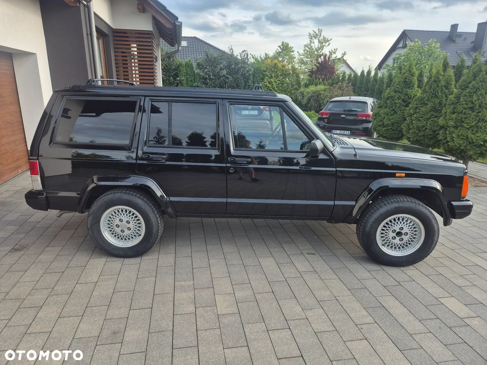 Jeep Cherokee - 2