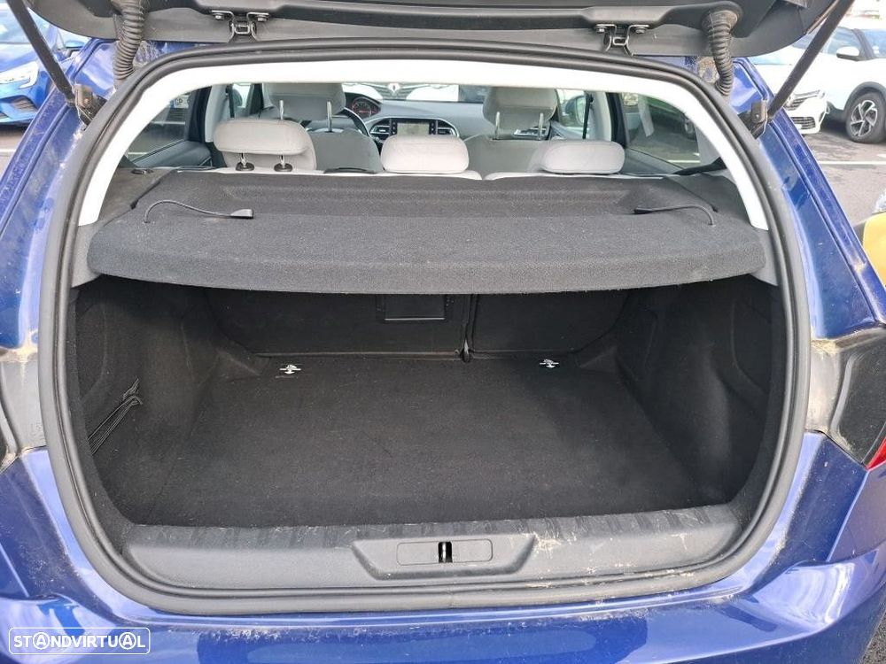 Peugeot 308 - 7