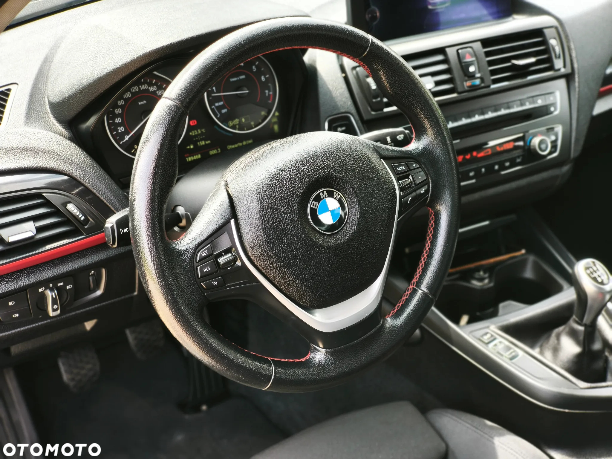 BMW Seria 1 118i Sport Line - 19
