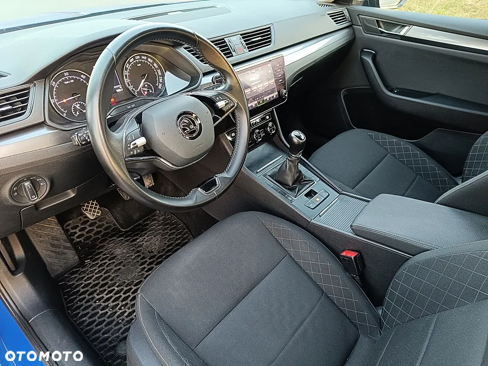 Skoda Superb 2.0 TDI Ambition - 8