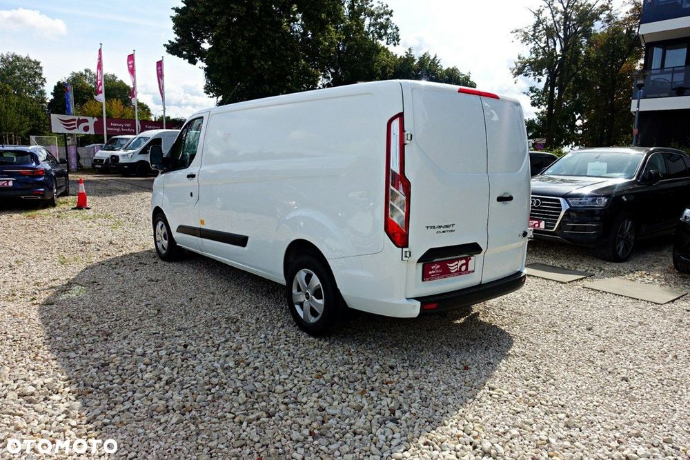 Ford Transit Custom - 8